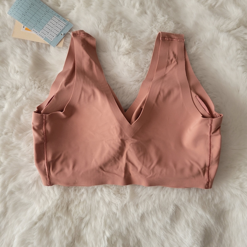 TRUE & CO BRAND NEW BODY LIFT V-NECK FULL CUP BRALETTE SIZE S - Picture 10 of 12